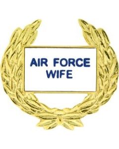14361 - United States Air Force Wife with Wreath Pin