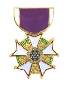 15312 - Legion of Merit Legionnaire Pin HP465 - 15312