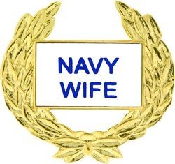 Navy Wife with Wreath Pin - 14359 (1 1/8 inch)